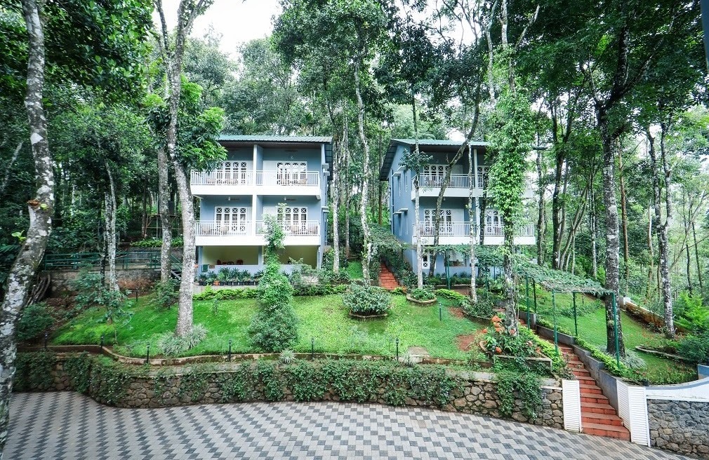 BREEZ munnar