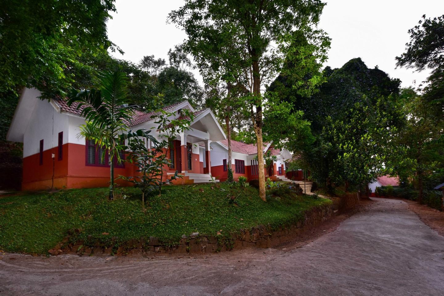VYTHIRI HOLIDAY RESORT WAYANAD