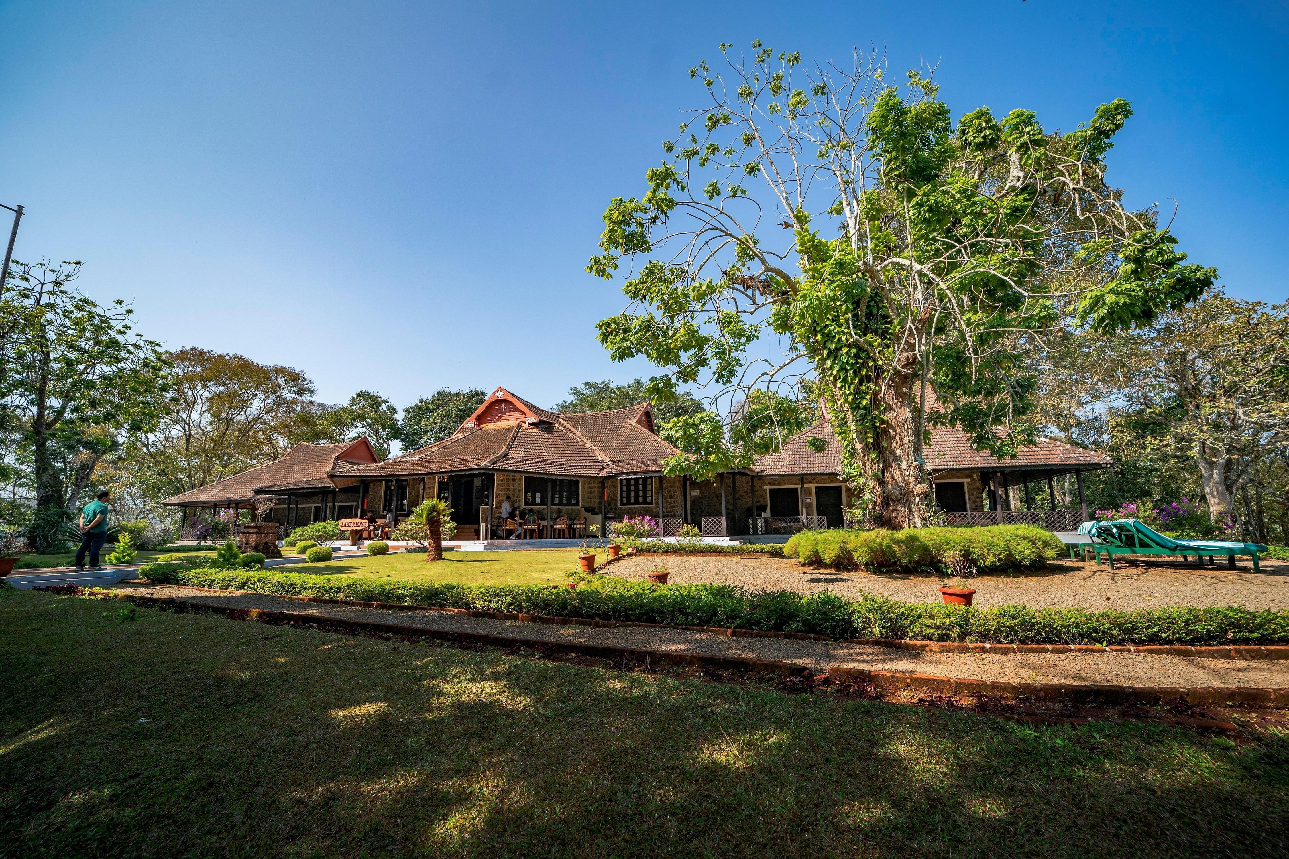 KTDC LAKE PALACE THEKKADY